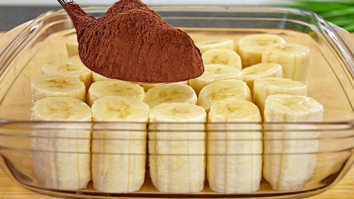 Rychlý kakaový koláč s čokoládou a ořechy