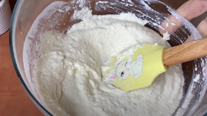 Rychlý mrkvový koláč s jogurtem