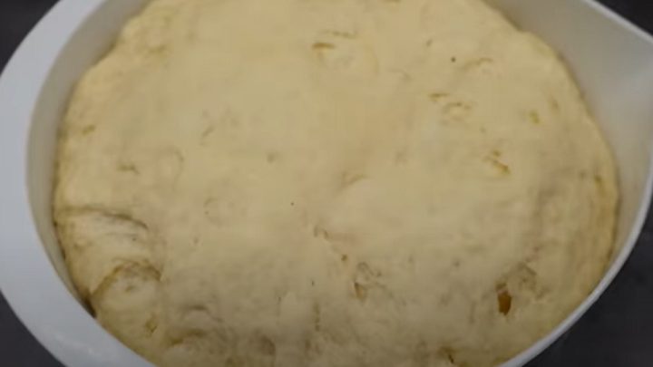 Koláče z kynutého těsta se 3 druhy náplní