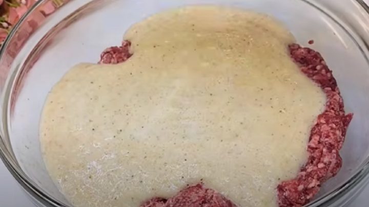 Jednoduché karbanátky s bramborovými plátky