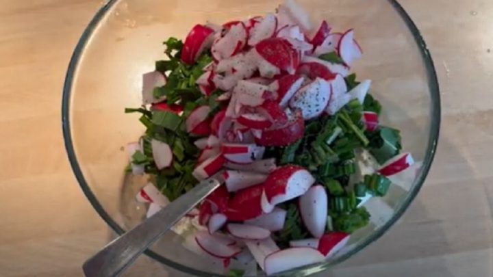 Rychlá pomazánka s medvědím česnekem