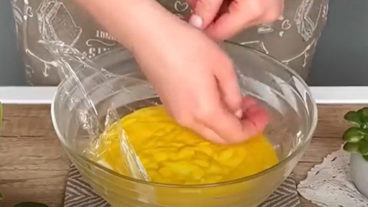 Francouzský krémový řez z listového těsta