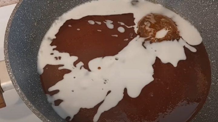 Karamelové oplatky s vlašskými ořechy