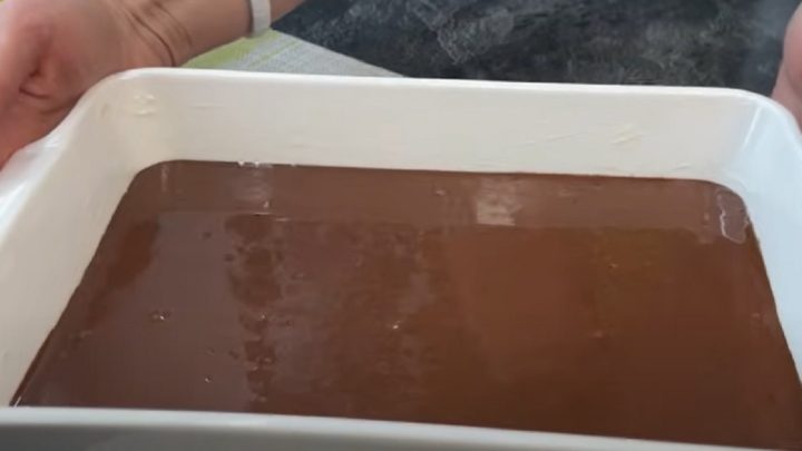 Buchta s čokoládovou polevou