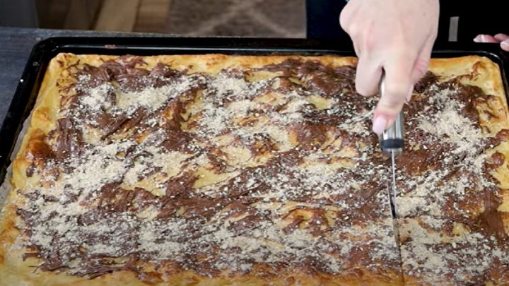 Palačinky na plech s Nutellou a ořechy