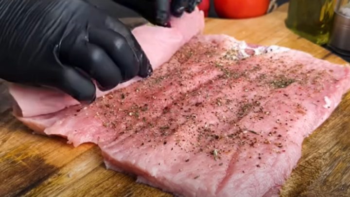 Plněná masová roláda se žampiony a slaninou