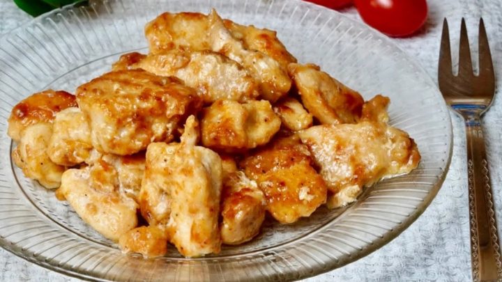 Smažená kuřecí prsa v česnekové omáčce