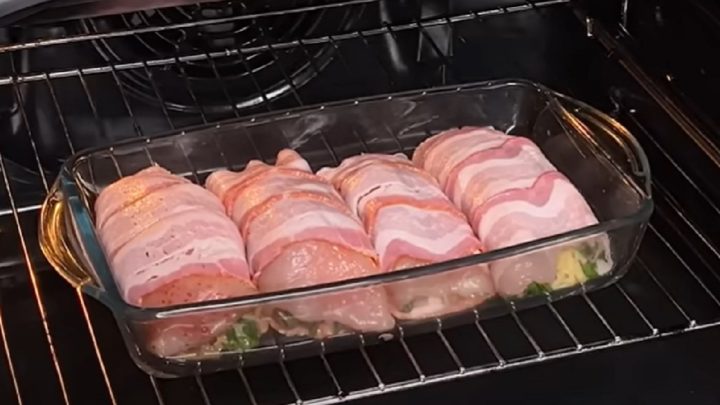 Kuřecí rolky ve slanině s houbovou náplní