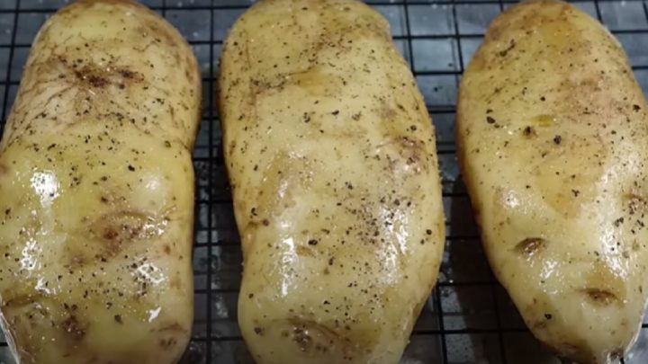 Pečené plněné brambory s mozzarellou