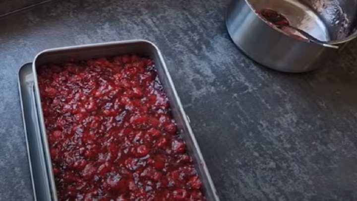 Nepečený ovocný řez ze 3 druhy želé