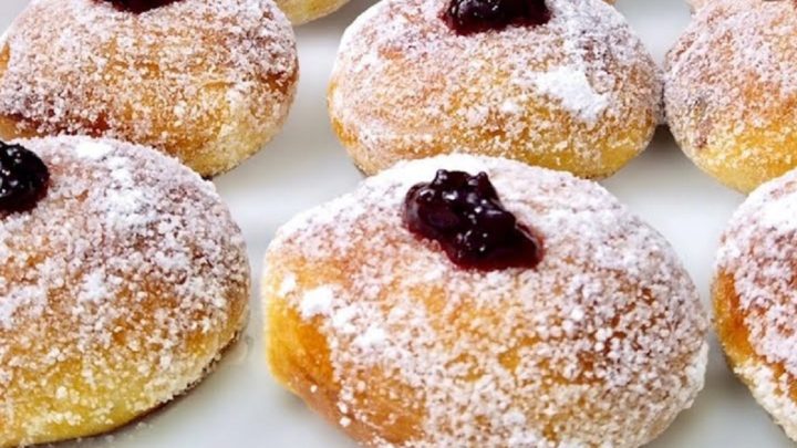 Kynuté buchty plněné marmeládou