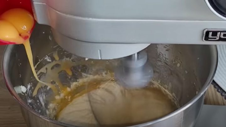 Tvarožník na plech s pudinkem