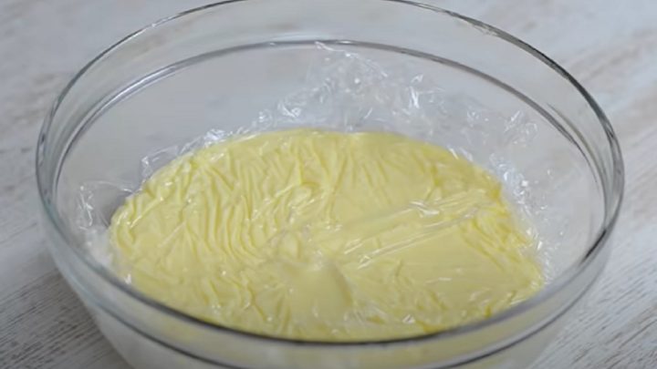 Nutellové řezy se 2 druhy krémů