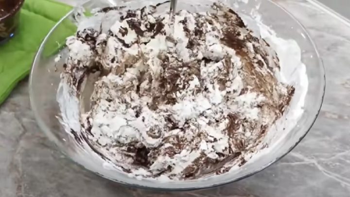 Nepečený Míša dort s čokoládou