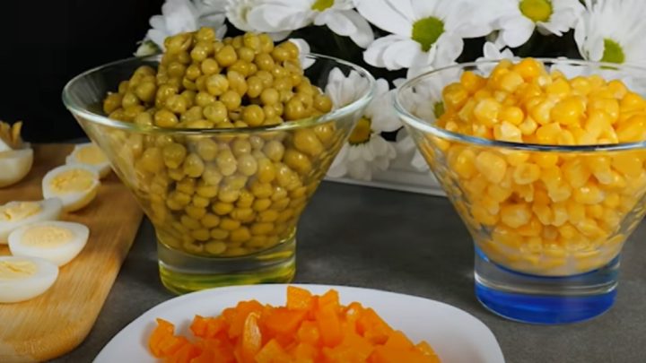 Aspik z kuřecího masa a zeleniny