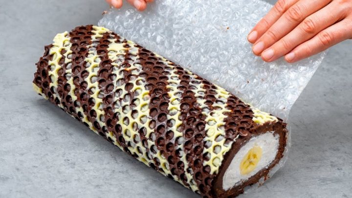 Roláda s kokosovou náplní a 2 druhy čokolády