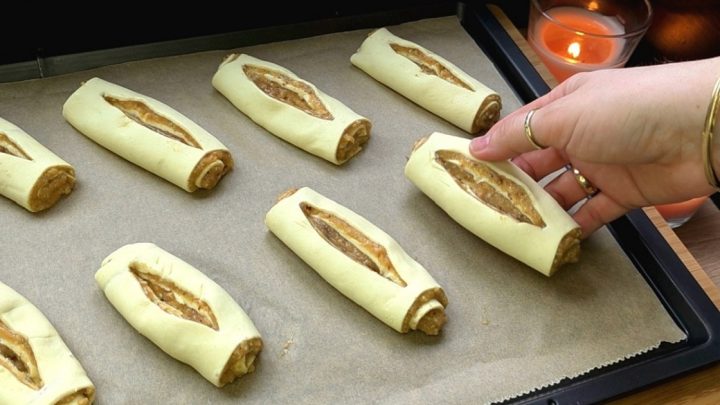 Ořechové šátečky z listového těsta Ořechové šátečky z listového těsta