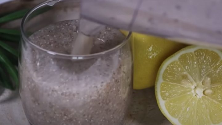 Citrónový nápoj na hubnutí s chia semínky