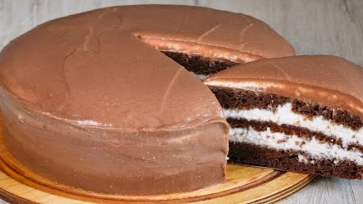 Kakaový dort Míša s tvarohovou náplní