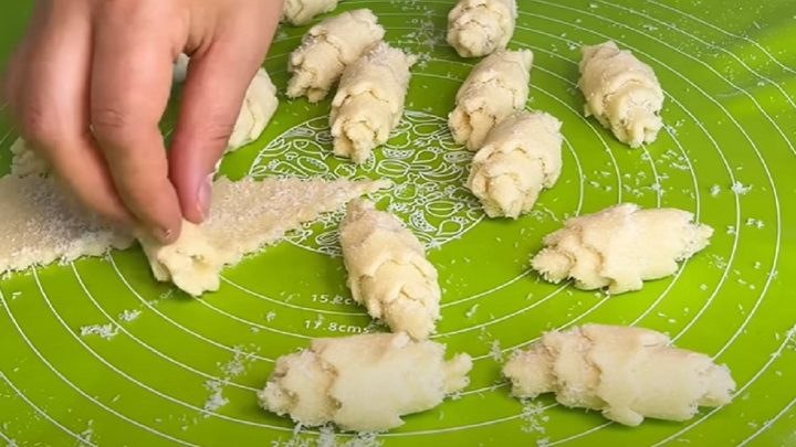 Rychlé tvarohové rohlíčky s kokosem