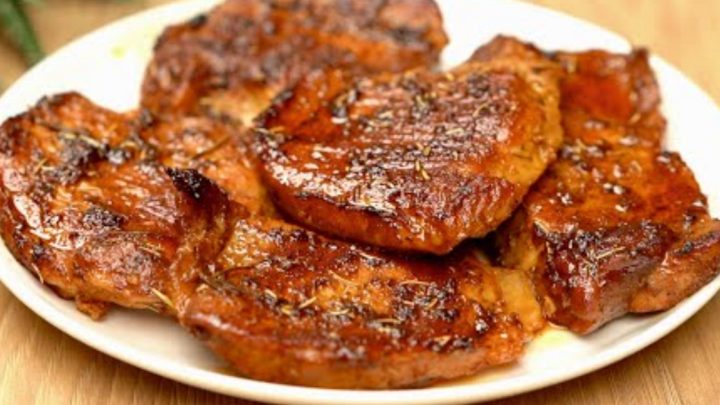 Pečené vepřové plátky s rozmarýnem