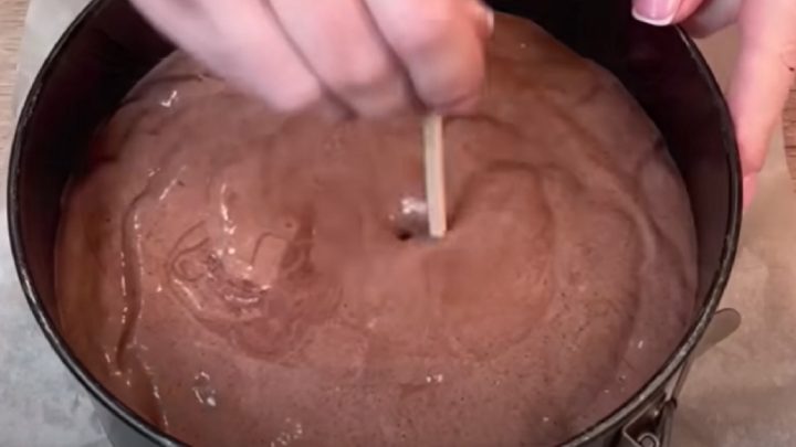 Francouzský dort s čokoládou a mandlemi