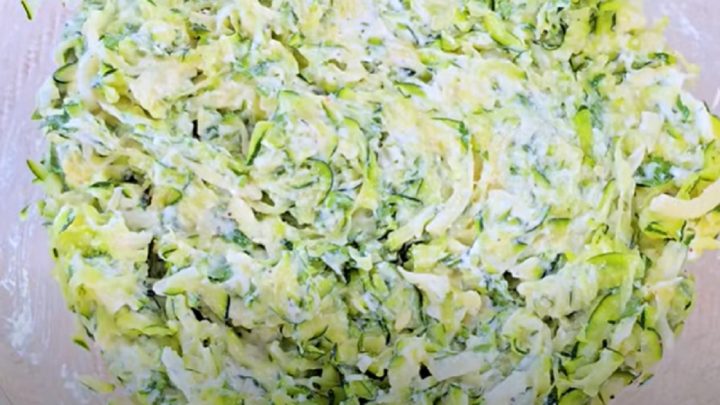 Pečené cuketové karbanátky se 3 druhy sýru