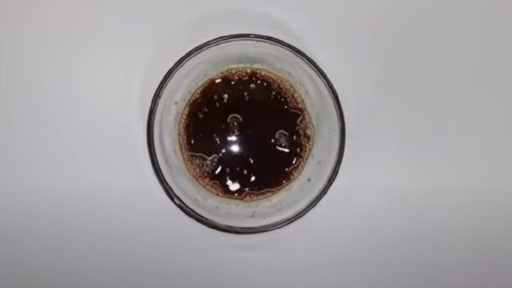 Kuřecí teriyaki s vařenou rýží a pažitkou