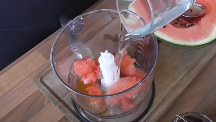 Melounový ledový čaj jen z 5 ingrediencí