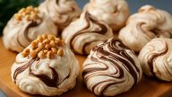 Mramorované pusinky s čokoládou a ořechy