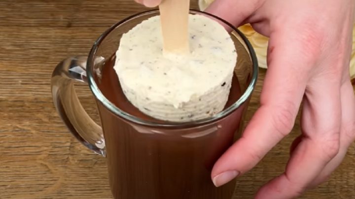 Oreo nanuk s arašídy a čokoládou