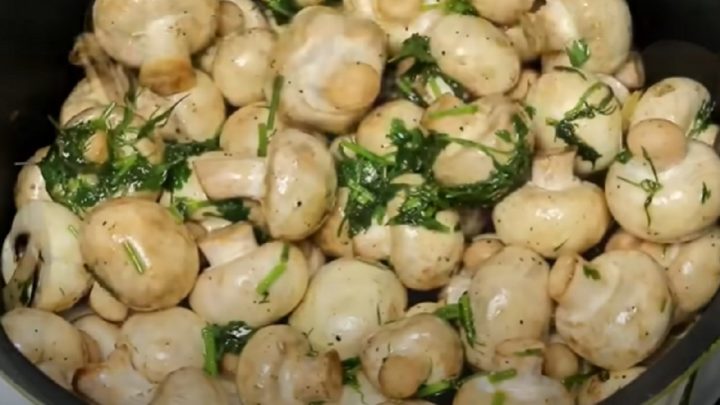 Nakládané žampiony s česnekem