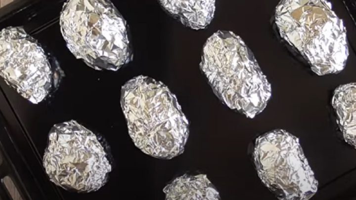 Pečené brambory plněné tvarohem