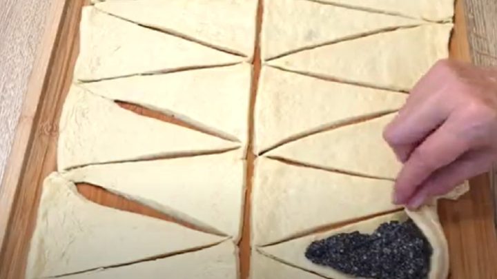 Rohlíčky plněné makovou náplní