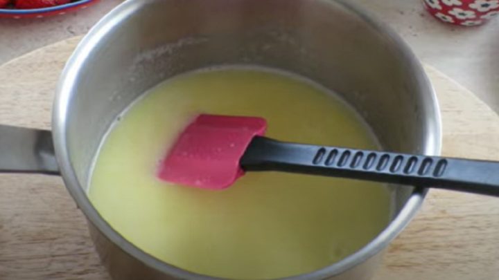 Rychlá jahodová bublanina s vanilkou