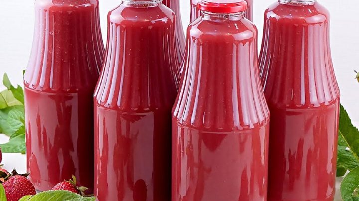 Jahodový džus bez chemie s citronem