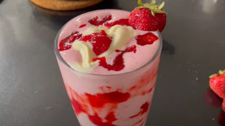 Jahodový koktejl s vanilkovou zmrzlinou