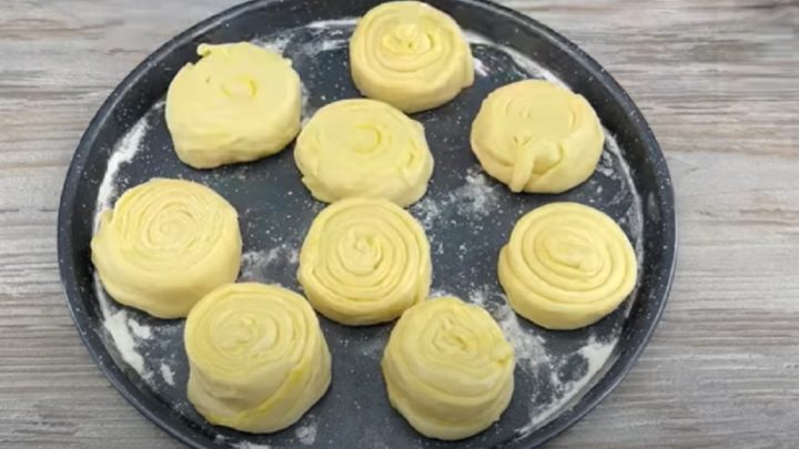 Kynuté bulky se sýrovou náplní