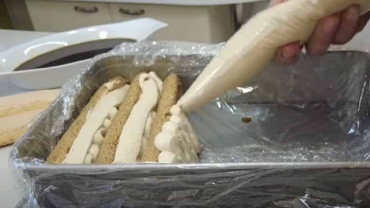 Nepečené kávové řezy s krémem