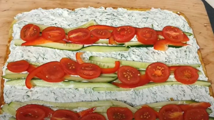 Zdravá cuketová roláda se smetanovým sýrem