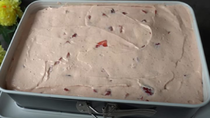 Řezy s jahodovým krémem a vanilkou