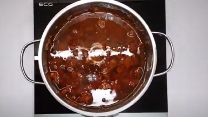 Poctivá gulášová polévka s hovězím