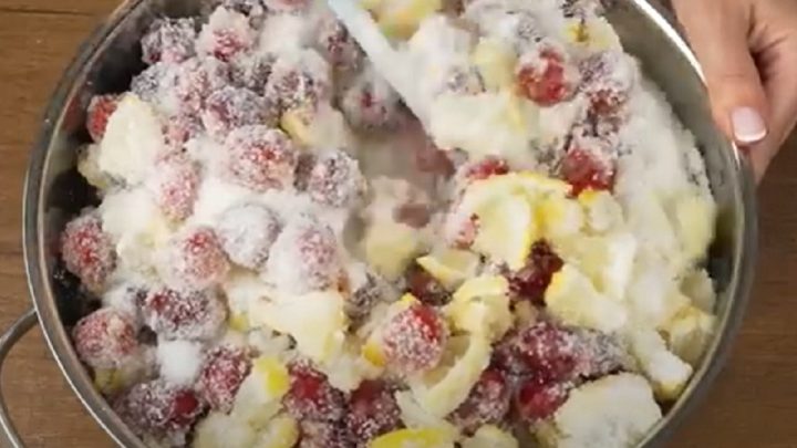 Třešňová marmeláda s citronem