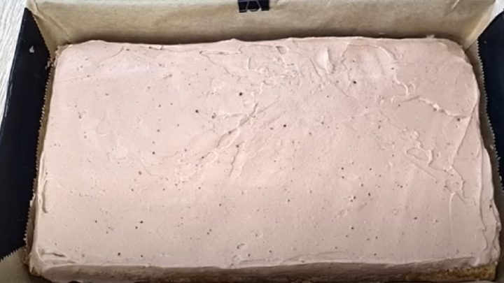 Piškotové řezy s kakaovým krémem