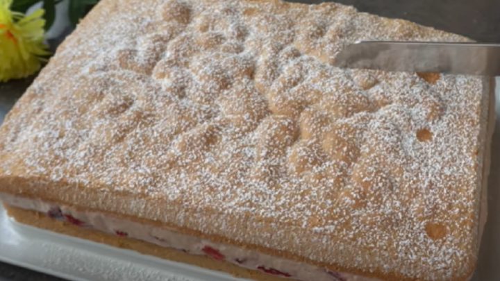 Řezy s jahodovým krémem a vanilkou