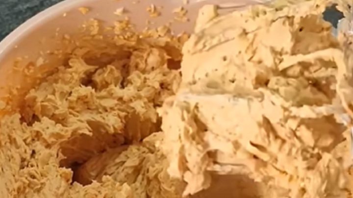 Snickers řezy s kondenzovaným mlékem