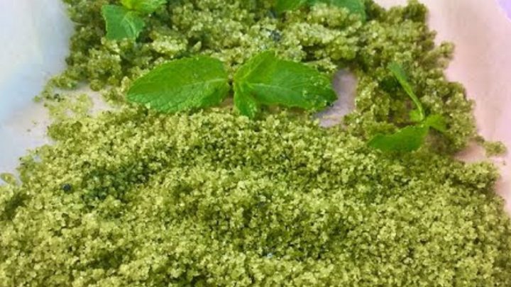 Mátový cukr jen ze 2 ingrediencí