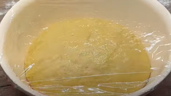 Šátečky s tvarohovou náplní a rozinkami