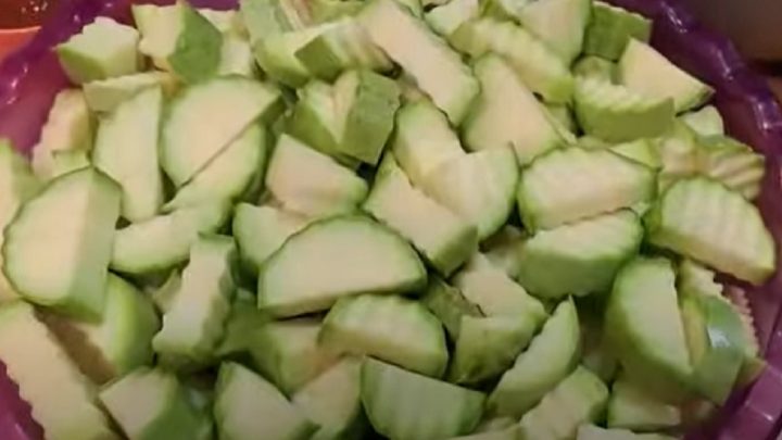 Pikantní cuketová čalamáda s kari