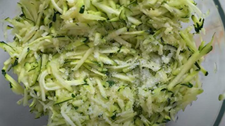 Cuketové placky s kuřecím masem